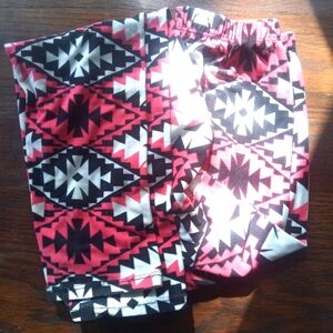 2 pairs women's leggings